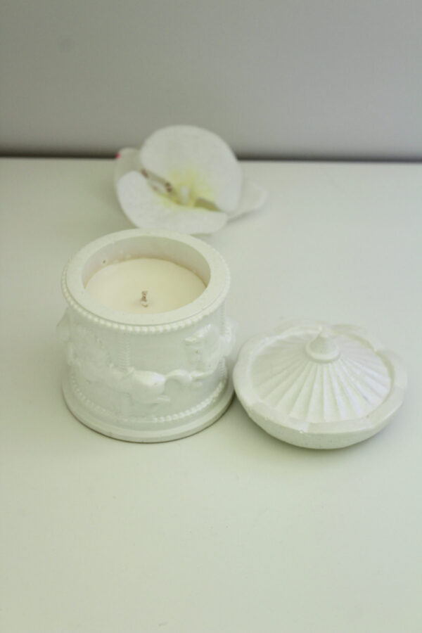Amber, Musk, Vanilla - Image 4